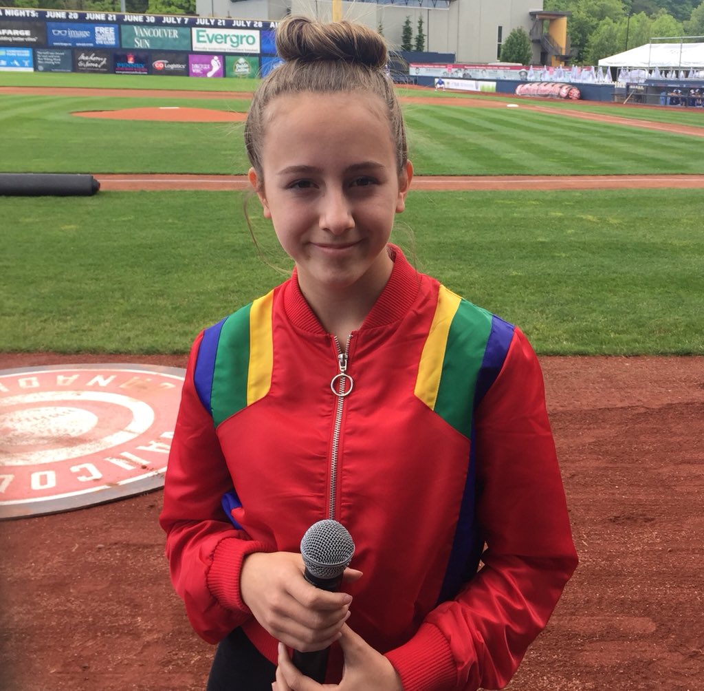 Anthem time again 🇨🇦 #vancouvercanadians #anthemsinger