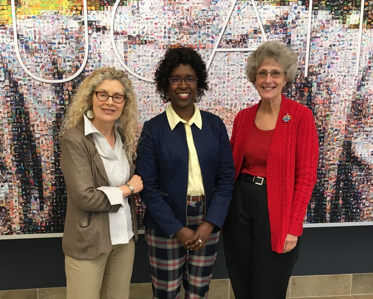 Electronic Vis. Lab (@evl_uic) on Twitter photo Day 2 of the #BPViz workshop at Purdue University, attendees, including <a href="/VByrdPhD/">Vetria Byrd</a> and Maxine Brown, traveled to <a href="/NCSAatIllinois/">NCSAatIllinois</a> where co-organizer Donna Cox and members of the Advanced Visualization Laboratory did presentations, tutorials and demos. Awesome! Day 2 of the #BPViz workshop at Purdue University, attendees, including <a href="/VByrdPhD/">Vetria Byrd</a> and Maxine Brown, traveled to <a href="/NCSAatIllinois/">NCSAatIllinois</a> where co-organizer Donna Cox and members of the Advanced Visualization Laboratory did presentations, tutorials and demos. Awesome!