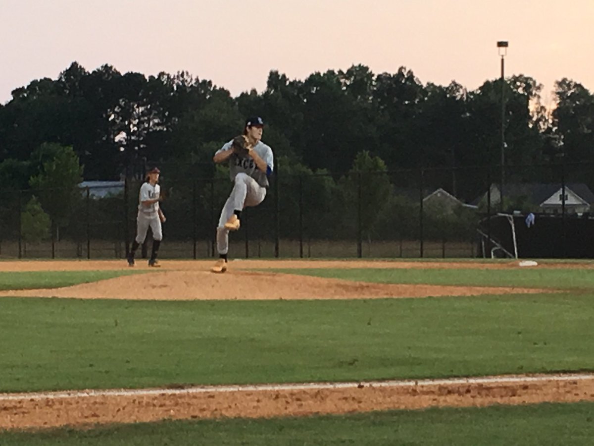 ExcelBaseball's tweet photo. 2021 RHP Hess Horne opens up the #ExcelInvitational by firing 2 scoreless innings for 15u Blue Wave. Excel goes 3-0 today. #Excel4Life https://t.co/rIS3547bVg