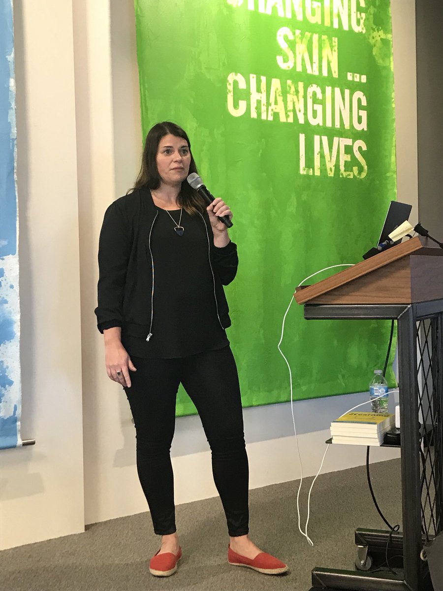 andigalpern's tweet photo. Enjoying @andreazeller’s presentation on VR storytelling.  She talks about storytelling elements, content strategy, and how to invite your audience into an immersive experience.  #sfdw https://t.co/gFgJSCXXod