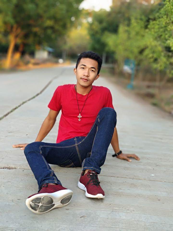 MinLay50289169's tweet photo. ကိတ္​လား https://t.co/YOPiIb9c6E