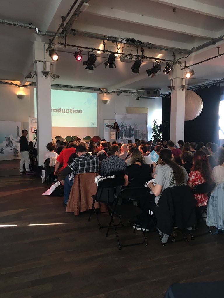 InnovationFcty's tweet image. Lancement du #gameinlab par @GayaneAdourian qui annonce une riche journée autour du jeu ! Conférence, tables rondes, ateliers, échanges... c’est parti !