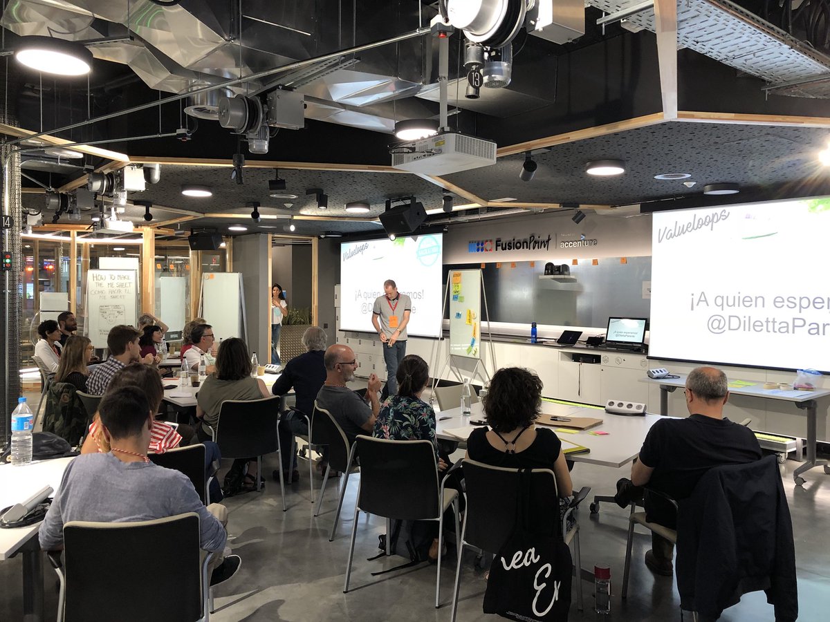 Starting off the 1st #foodwastehackathon in #Fusionpoint #RamblaofInnovation #Esade #SantCugat #Barcelona