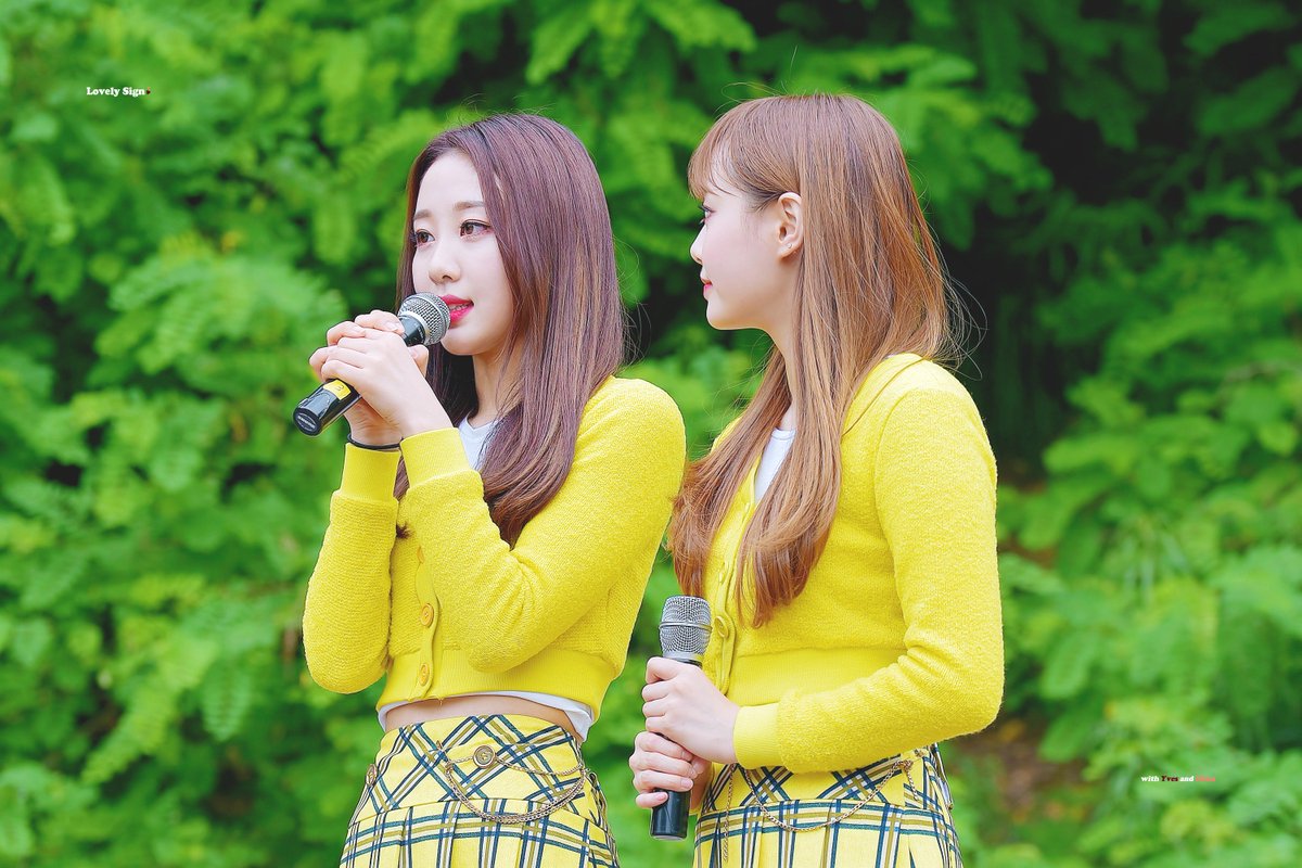 lovelysign_'s tweet photo. 🍏🍓 180610 인가

https://t.co/bZeZM7S3fb
https://t.co/IofTEine3p

#이브 #츄 #이달의소녀 #LOONA @loonatheworld https://t.co/lbTi7T4G3C