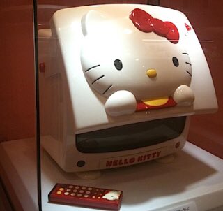 ときめき ぺぱーみんとくらぶ Twitterren 実は我が家にもキティちゃんテレビがあるんですね ニヤリ リカちゃんサイズのがw