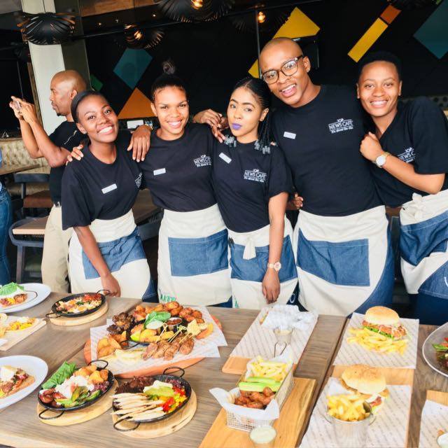 NewsCafe_EL's tweet photo. News Café East London Waitrons 💃💃

Come and experience the vibe with us everyday!!!!
#ItsAVibe #NewsCafeEastLondon #NewsCafeWaitrons https://t.co/uf7ew4pd6y