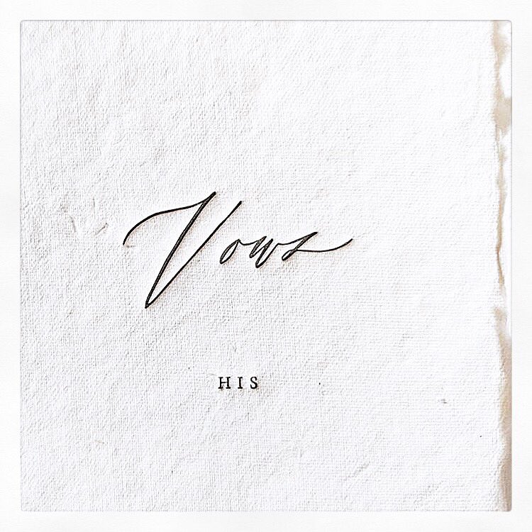 Wedding_Status's tweet photo. • T A K E - A - V O W
-
Just like with all wedding details, ceremonial vows should be carefully contemplated. 
-
We’re extremely fond of couples modernising this practice &amp; personalising the standard wording to reflect their own unique partnership. #weddingideas #weddingday https://t.co/Q0vjHgaJtL