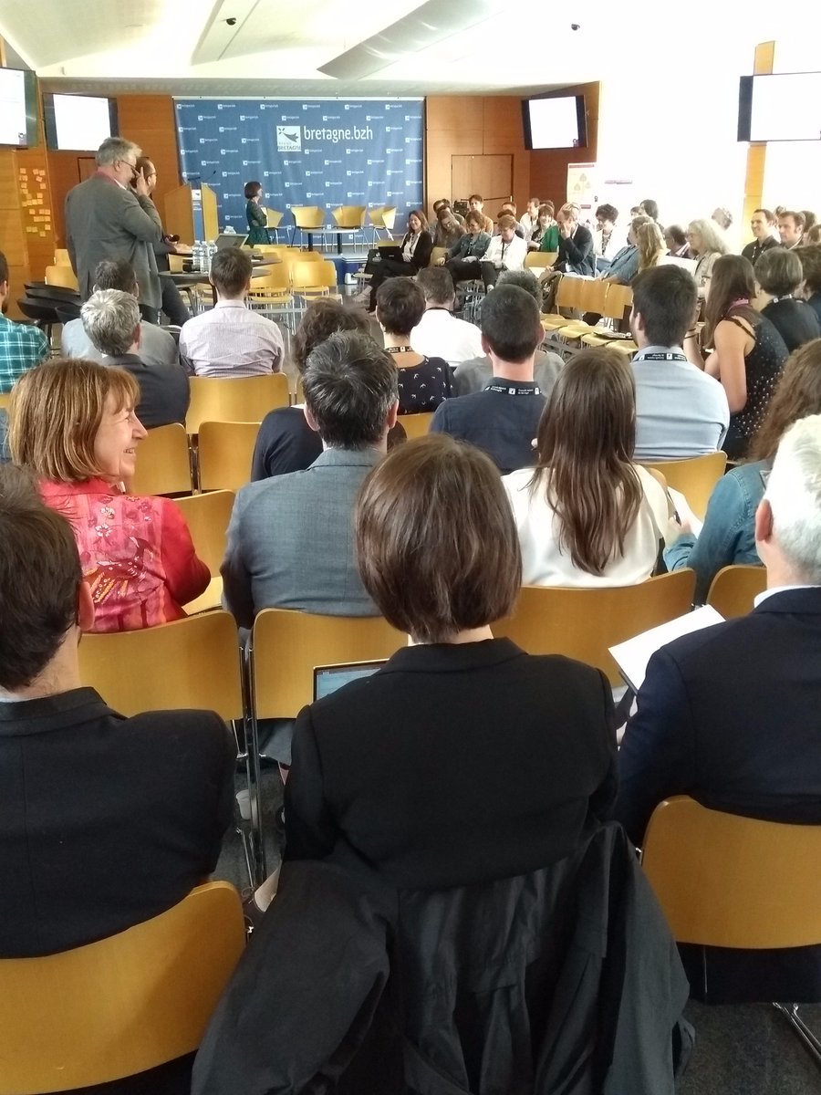 regionbretagne's tweet photo. 💡📊 #TransfoNumBzh : le BarCamp continue à #Rennes avec une journée placée sous le signe de la #data et l’action publique ! #OpenData #Smartdata #Innovation https://t.co/BmwFin0kLw