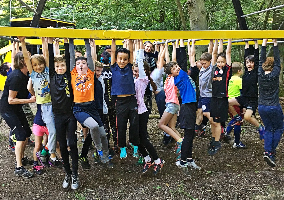 NukWildForest's tweet image. 1st Warley cubs hung out and had a mudtastic time with us #CubScout #activties #lovemud