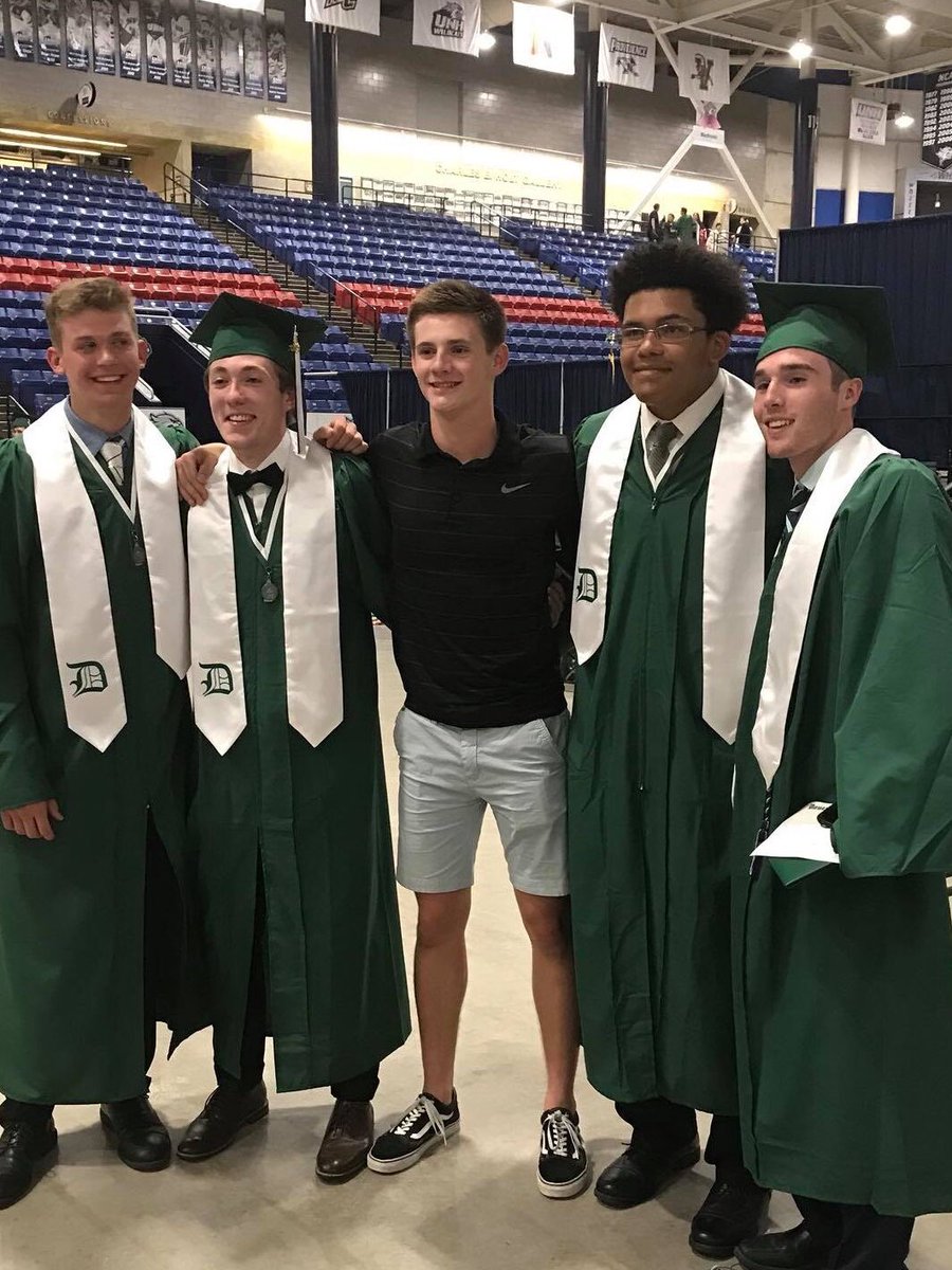 quotemeagain's tweet photo. #DHSClassof2018 #DHSBoysBasketball @Tsunami_DHS @nhsportspage https://t.co/yJa4QVJvPg