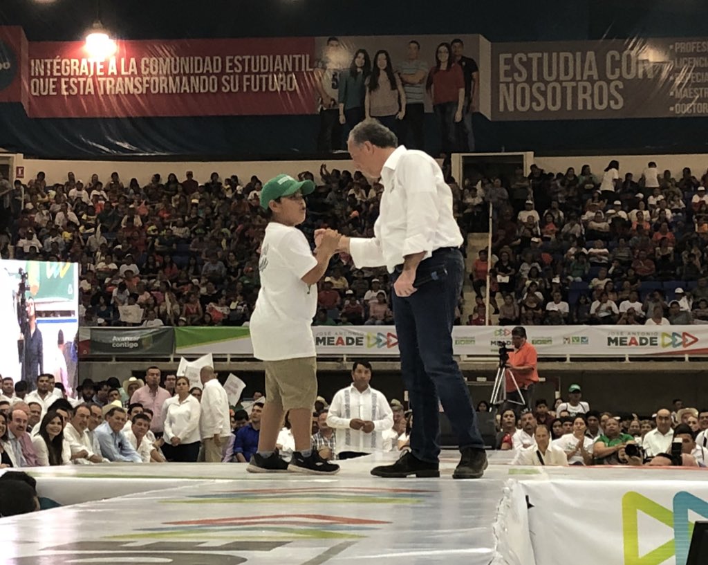 DiazBrownKiki's tweet photo. Fue un gusto recibirte en Cajeme @JoseAMeadeK, confiamos en ti porque tienes la preparación y la experiencia, tú sabes que es lo que necesita México 🇲🇽
#TodoCajemeConMeade https://t.co/WGo4etm8td