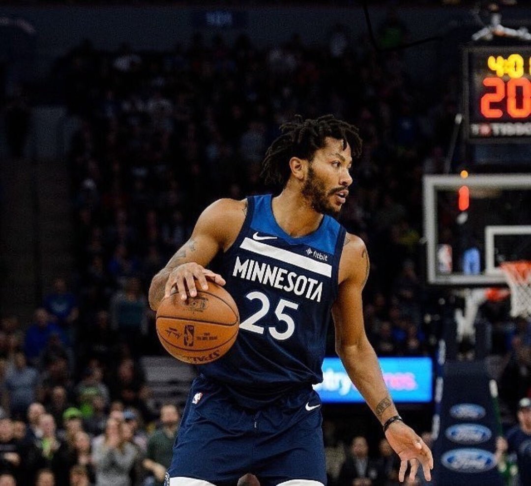 Poohdini251's tweet photo. Rt if you miss to see him on the court 💙🏀🐺

#DerrickRose #AllEyesNorth #wolves https://t.co/PahbqpN8x5