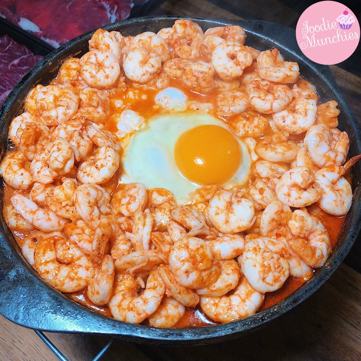 FoodieMunchies's tweet image. 🍤 #บุฟ199ไม่จำกัดเวลา 🍤
📍 ย่างเนย อยู่ติดถนน ประตูเชียงราก2 (มหาวิทยาลัยธรรมศาสตร์รังสิต)
นอกจากจุ้งแล้ว มีเนื้อ🐮 หมู🐷
ย่างกับเนย🧀 ทุกอย่างไม่อั้น
น้ำจิ้มก็โคตรเด็ด
#อร่อย #อร่อยไปแดก #อร่อยนะรู้ยัง #อร่อยบอกต่อ #รีวิว @aroii @icedessertdiary