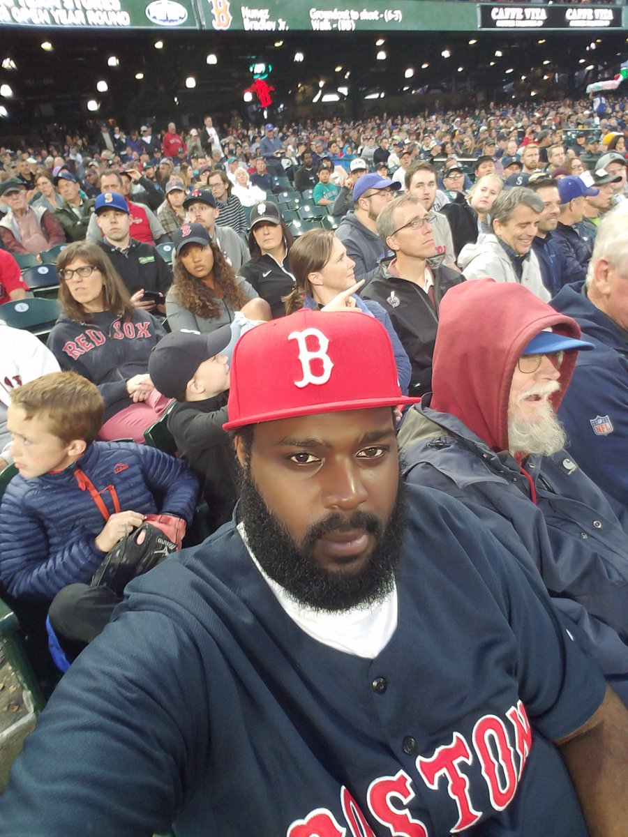 Sir_CharlieRoc's tweet photo. Good game so far @RedSox #RedSoxVsMariners https://t.co/vJnAspEDyQ