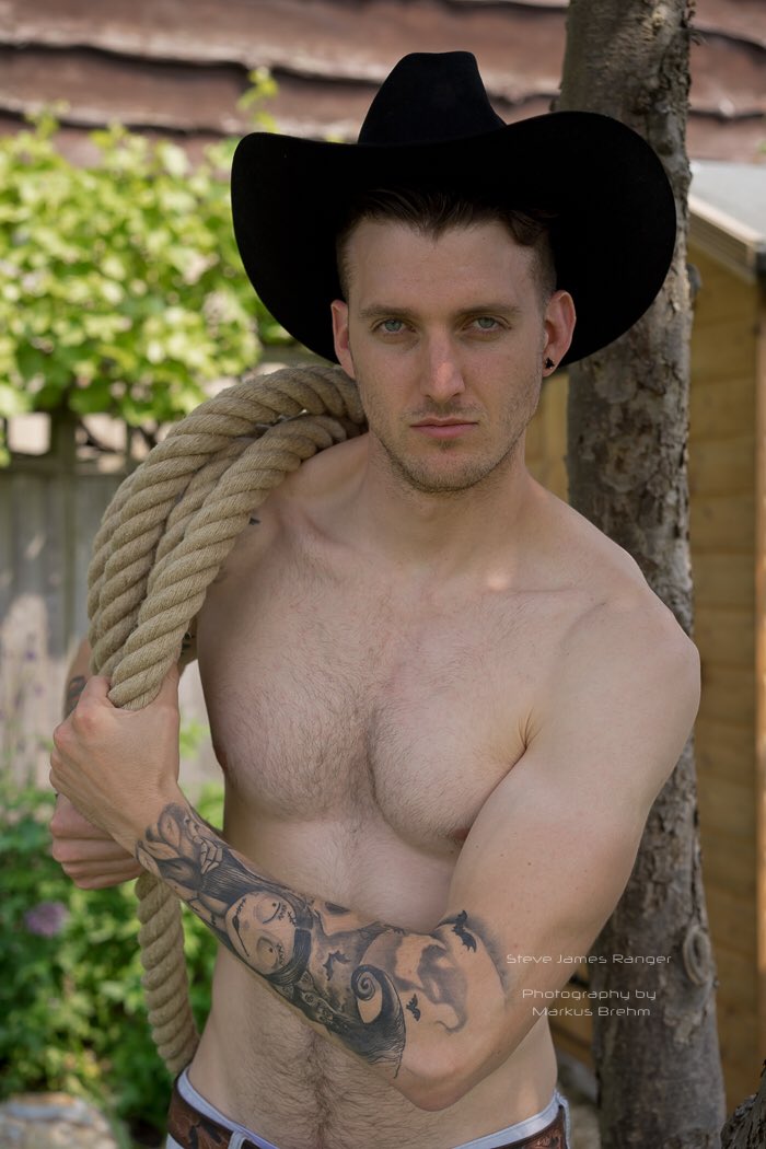 mbmodelphoto's tweet photo. Sexy Cowboy Model Steve James Ranger @steve_j_ranger #Cowboys #Cowboy #cowboystyle #cowboyhat #countryandwestern #western #lifestyle #lifestyleblogger #Mensfashion #fashionphotography #fashionstyle #fashiontrends #malemodel #FashionNovaMENS #Hunk #HotMuscle https://t.co/j184p9akOt
