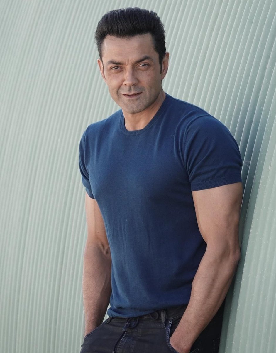 iamsunnydeol's tweet photo. My little brother ,all the best.17 years ago #Gadar released on this day.May Race 3 be blessed with same historical success. Love to the full team.@thedeol @BeingSalmanKhan @AnilKapoor @tipsofficial @remodsouza @Asli_Jacqueline  @ShahDaisy25 @Saqibsaleem https://t.co/6D9lx5vRZY