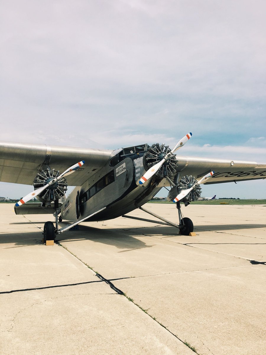 ecogden2's tweet photo. Well this was my office this morning! Got to go up in a 1928 Ford Tri-Motor airplane. It was the first passenger plane in its day. So much fun. https://t.co/CGtp3vfJ9V