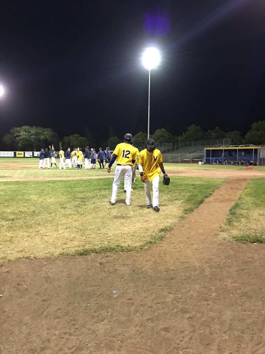 Powell Bros. Feed (PowellBrosFeed) Twitter