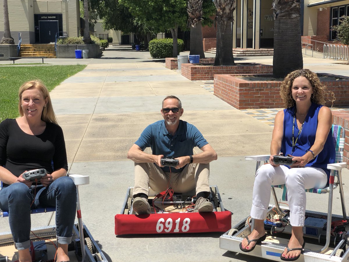 Tested these custom chair bots from <a href="/NapaHigh/">Napa High School</a> Robotics Summer Camp!! 💙💛 #omgrobots #frc6918