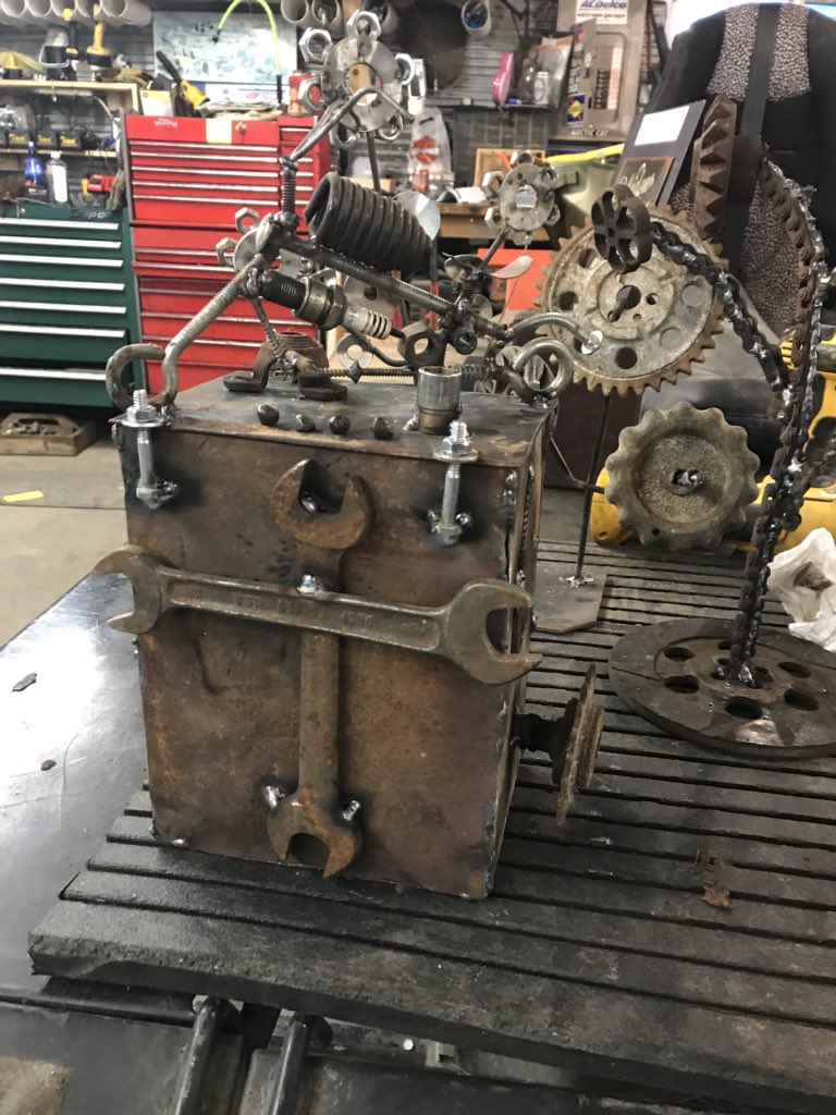 ProRoadTriping's tweet photo. The urn that was made for him by family. https://t.co/5b8qqrBkg4