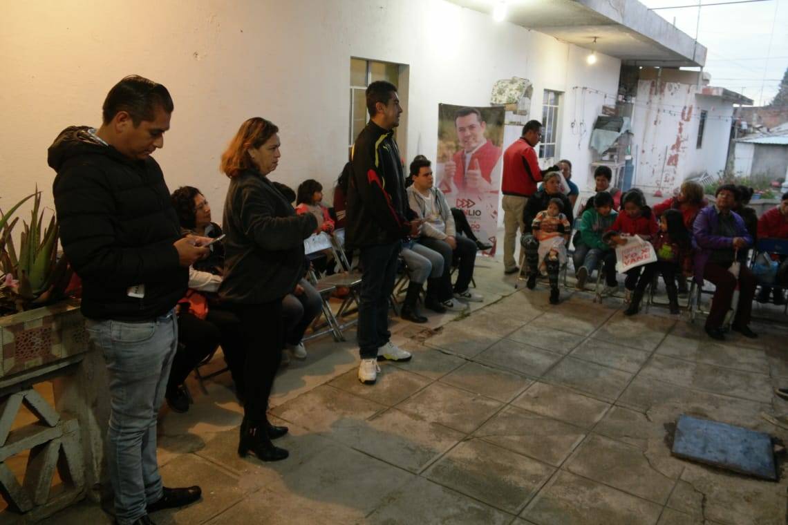 LaloZacatelco's tweet photo. Cada día más personas se suman al proyecto #RescatemosCholula por qué tenemos la necesidad de mejorar nuestro municipio estos acuerdos se van haciendo más fuertes cada día. Gracias a los vecinos del Cerrito de Guadalupe por mostrar su apoyo #VoyConLalo https://t.co/ivkZszfAVo