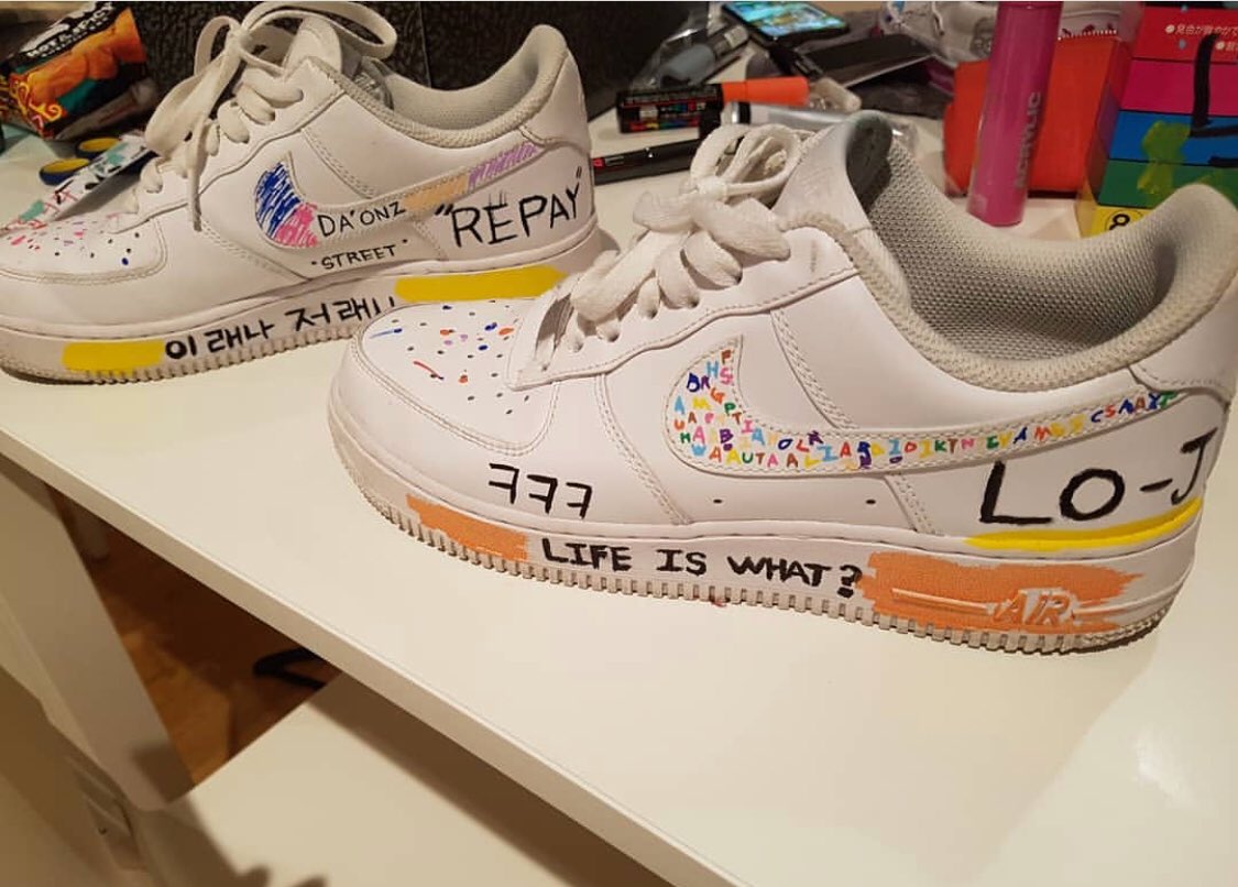 euijinszone's tweet photo. [INSTA][TRANS] 180615 Euijin Instagram Post

Custom shoes 😊 #scribblescribble #freehand #didntknowtimewaspassing #fun https://t.co/EBgJZu3YTT