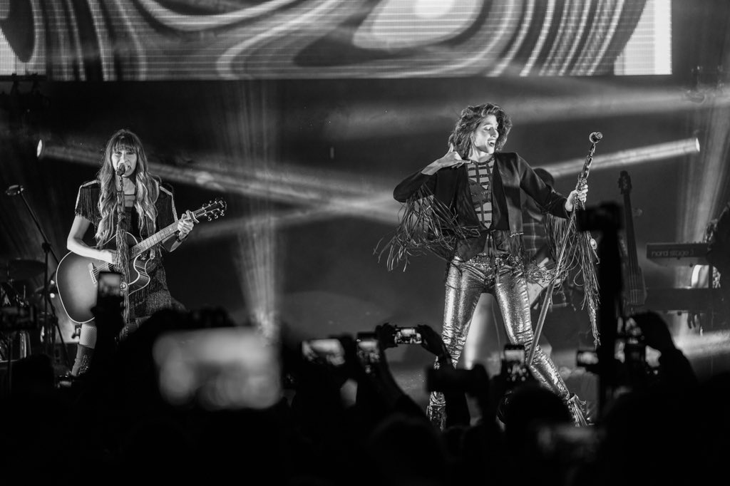 haashoficial's tweet photo. Gracias Bogotá!! 🇨🇴♥️ La pasamos INCREÍBLE!! 💃🏻💃🏼 #Gira100AñosContigo https://t.co/g0bwtFZf49