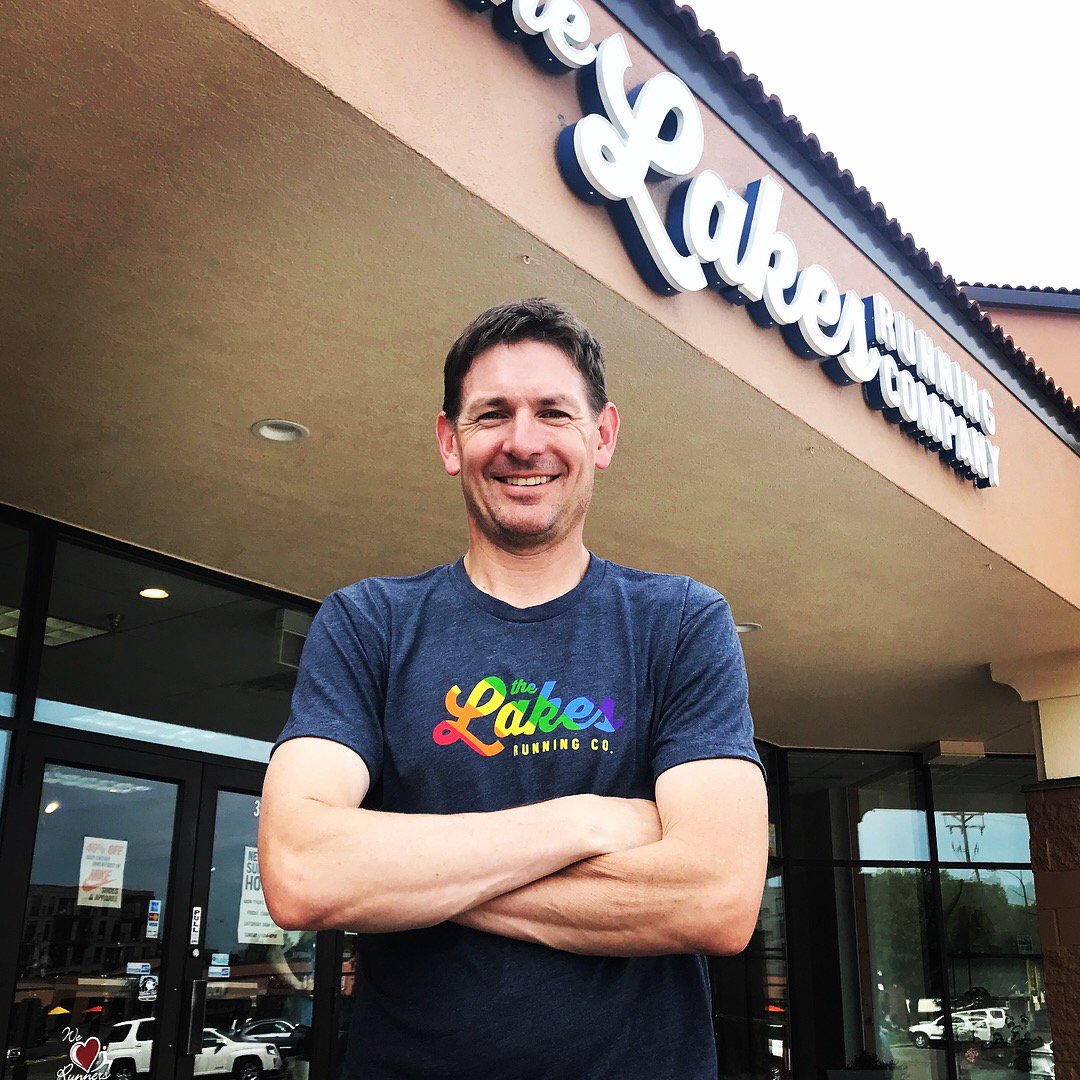 lakes running company