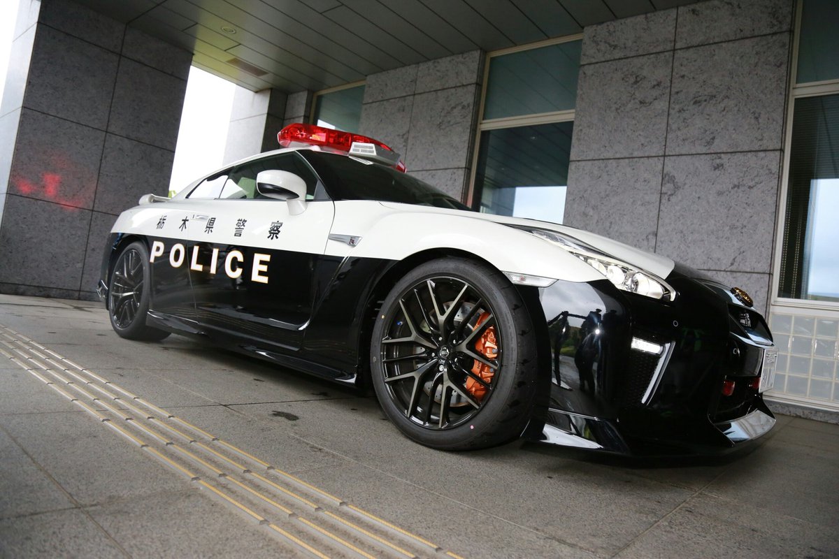 栃木県警にも納車されたgt Rパトカーに 注目が集まりまくる ちなみに栃木市在住の個人から寄贈されました Togetter