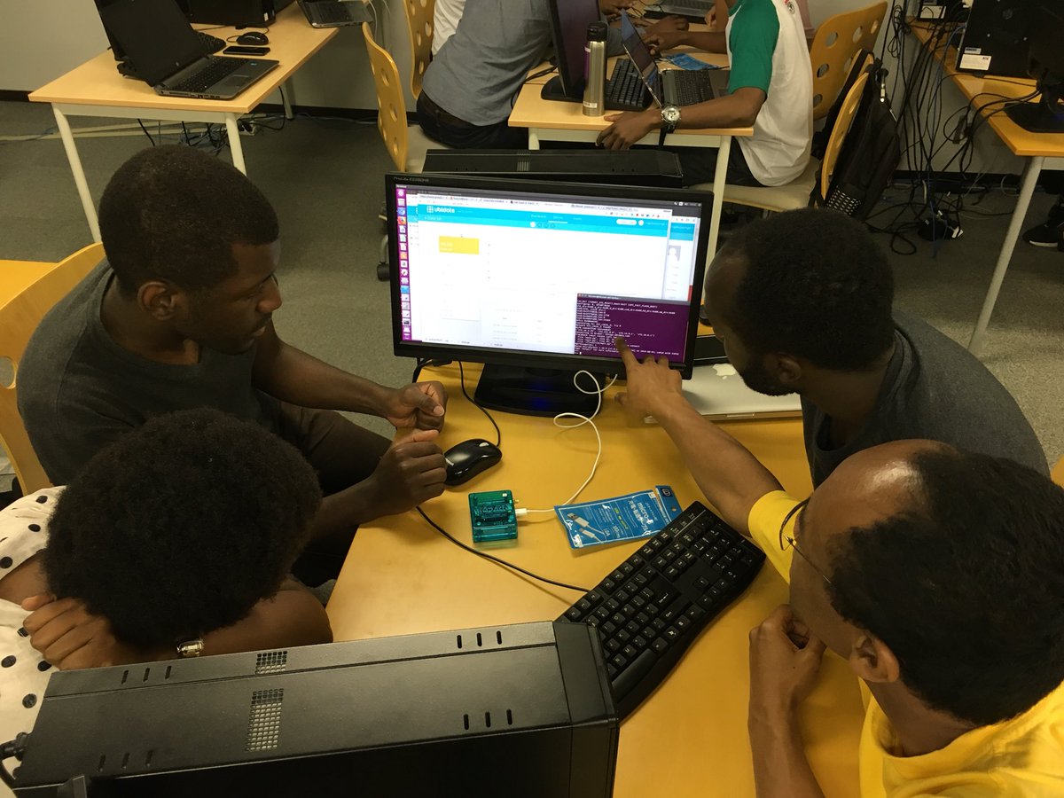 marcozennaro's tweet image. Great workshop on #IoT4D at KIC in Kōbe, Japan. Rapid prototyping using micropython and @thethingsntwrk . With @pietromanzoni