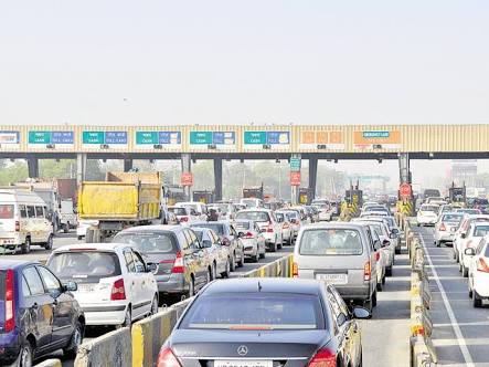 amandchawla's tweet photo. @TOIGurgaon #Welcome to #Gurugram #SmartCity
With free #Pollution
#Dust
#Garbage
#diseases
#traffic and
#NoTrafficRule followers
#BusyLife
#LessPlantation #NoBasicAmenities #ElectricityCuts #TankerWaterSupply
#CostlyEducation incomplete roads #DwarkaExpressway
painful #KherkiDaultaToll https://t.co/Re49Tgzcy2