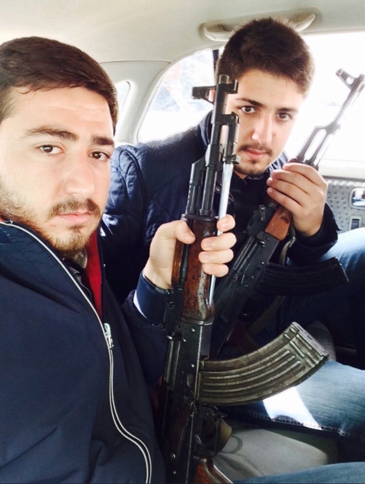 politikbaykus's tweet photo. “Bu mafya iktidarı, bu kötülüğün organize olmuş hali hak ettiği sonu bulacak. Kaçınılmaz olanı yaşayacak.”

AKP Urfa Milletvekili Adayı İbrahim Halil Yıldız’ın seçim çalışması yapan çete üyeleri. https://t.co/qZd3Sb4rU3