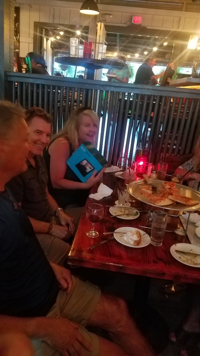 Nirvana Rain Thomas tweet media