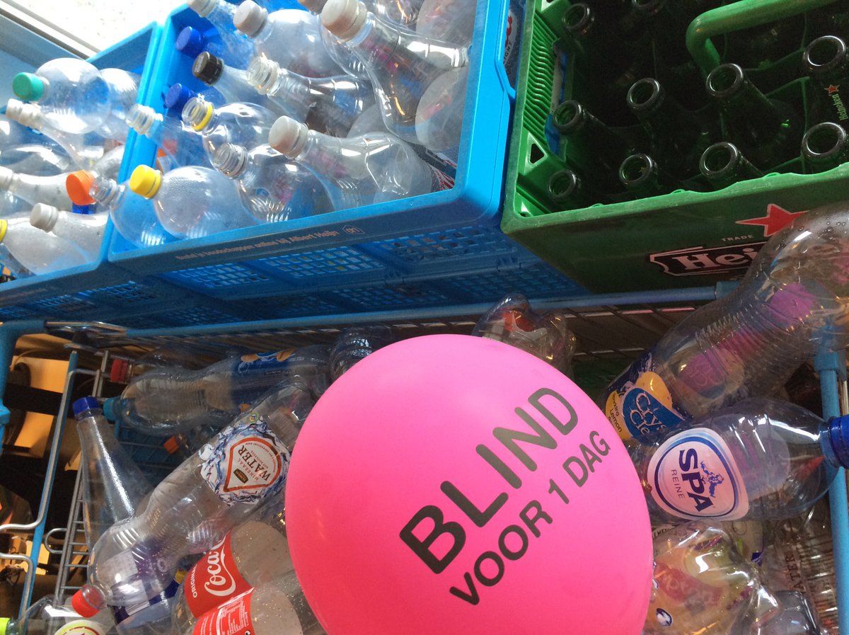 Op 21 juni leveren we onze lege flessen in voor wetenschappelijk oogonderzoek. Doe je ook mee aan deze actie voor ⁦⁦<a href="/Blindvoor1dag/">Blind voor 1 dag</a>⁩? blindvoor1dag.nl/actie/joep-aar…