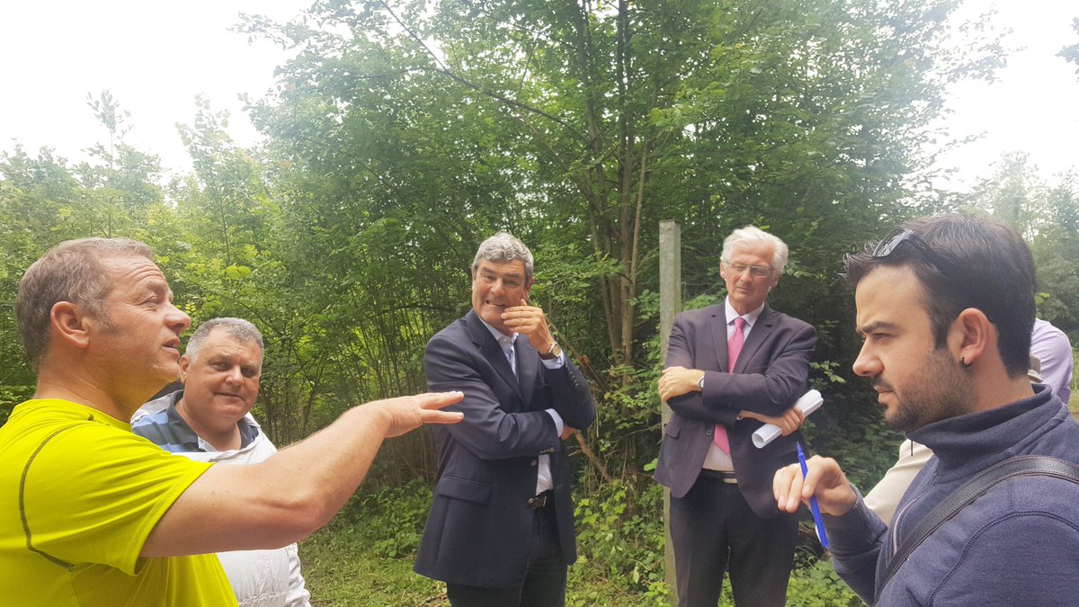 Agglo_RT78's tweet photo. Le 2e rucher de Rambouillet Territoires, à #Ablis, a été inauguré hier ! @MarcRobertRbt, @BenoitPetitprez #CANIF https://t.co/wcrLgBGH2F