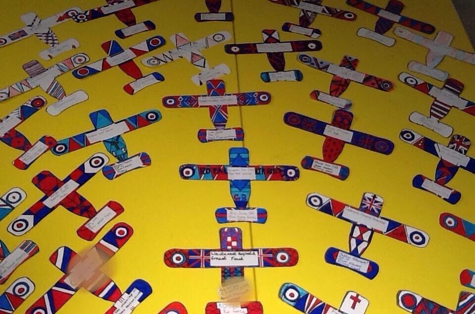 ClassMrsIrvine's tweet photo. Year 5 made some amazing planes as part of the #RAF100 commemorations! We enjoyed taking some time to think about the people named on our planes and decided on a 'red white and blue' theme! https://t.co/wUmEikLFqU