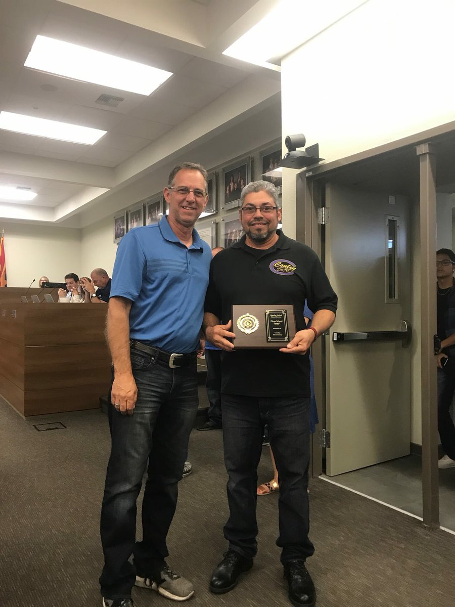 ConleyCoyote's tweet photo. Clean school award! Congratulations to our awesome custodians! #cleanschoolaward @ChandlerUnified @ConleyCoyote #hardwork #weloveourstaff https://t.co/AknV2LH0HA