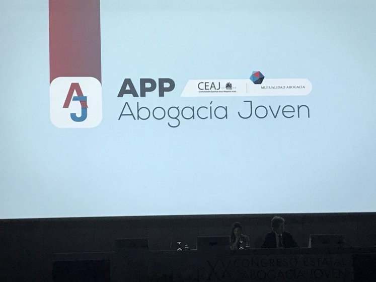 Ya podéis descargaros la nueva APP “Abogacía Joven” de @MutuaAbogacia y @CEAJ_abogados. 

Está disponible para Android y iOS.

Android: play.google.com/store/apps/det…

iOs: itunes.apple.com/es/app/abogaci…