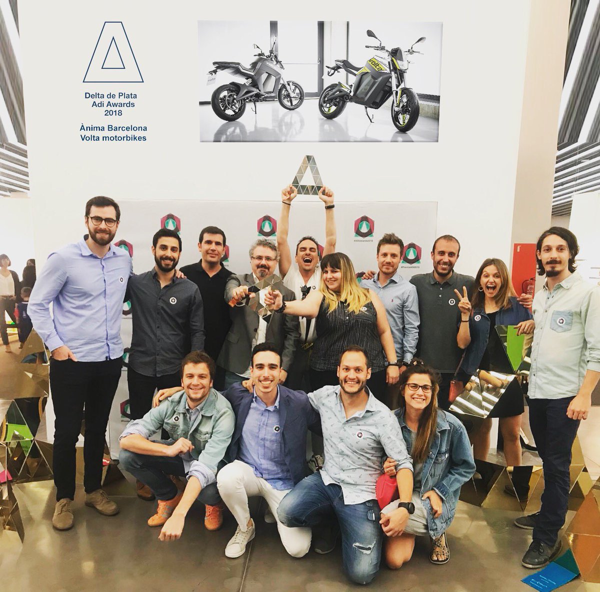 animabcn's tweet photo. @animabcn premio delta 2018 por el diseño de Volta bcn de @VoltaMotorbikes #designbyanima
https://t.co/c7iGEHw5nH https://t.co/PgGNqXOvtZ
