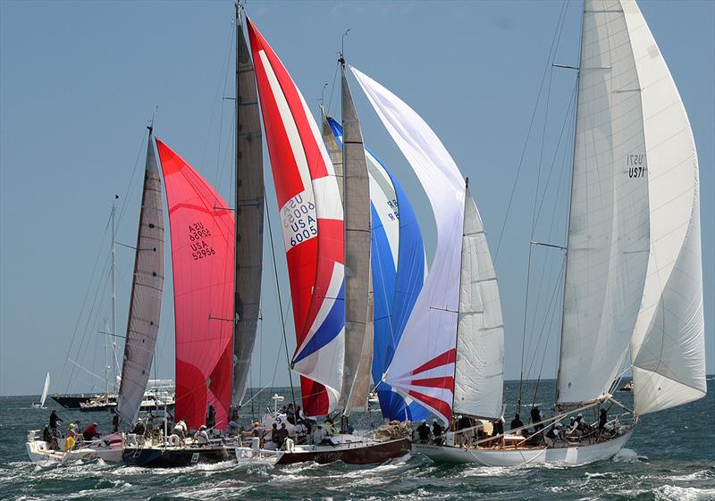 yandyfeed's tweet photo. The ageless appeal of sailing offshore &amp; the Newport Bermuda Race - @BdaRace https://t.co/R99C04z9Hq https://t.co/VPe6ZKGayw