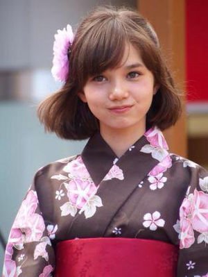 O Xrhsths Gtr Variedades A Passionate For Language Sto Twitter Marsh Aya Chloe Kamen Rider Ghost Rebirth Specter マーシュ 彩ちゃん クロエちゃん 仮面ライダー ゴースト Re Birth 仮面ライダースペクター 彼女はとても美しいお目目と髪も持っています