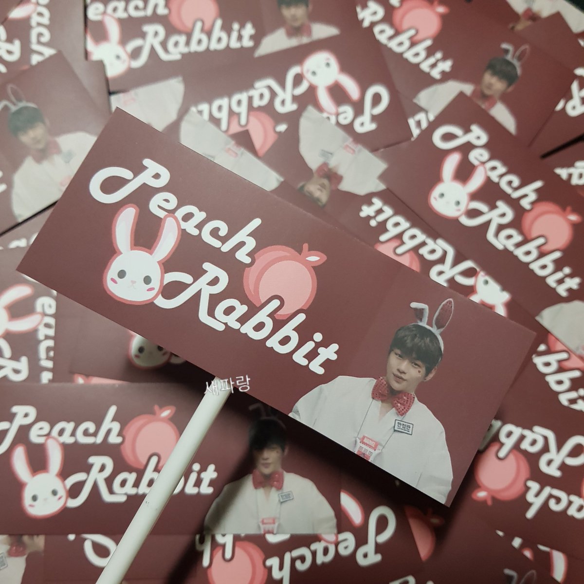 wannaone_heart's tweet photo. 🍑다니엘 넴스셋 판매🍑
RT추첨 N명넴스세트 우편발송💕

넴스6종×3장=18장 + 랜덤6장 + 돔송5장
= 1,000원+배송비

🔽타래 나머지 넴스/돔송 실사🔽
녤파티 못오시는 분들을 위한 판매라
일요일까지만합니다.(월요일일괄배송)

100*40 무광코팅
입금후 폼작성🔽 문의는 DM💕
https://t.co/NquetotuPy https://t.co/en0J9QHflE
