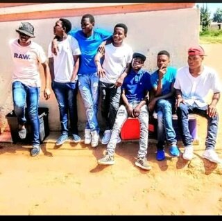 Makgalemela1's tweet photo. Corner busy vafanA vaka malubana e nkambako https://t.co/5N5agWp8Ks