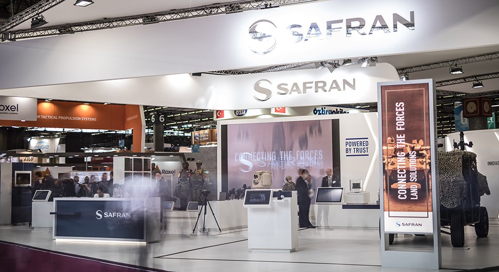 SafranElecDef's tweet photo. Last day of #Eurosatory2018! Last chance to talk to our experts or just see & discover our products & solutions on @Safran booth Hall 6 F80 & Ext Pe6a A400 #Patroller #eRider #Geonyx #NeoFelis #Euroflir #PASEO #JIM family #Moskito #STERNA & much more! ⤵️
https://t.co/pHTwfbDTyg https://t.co/GVIJJHaSH3