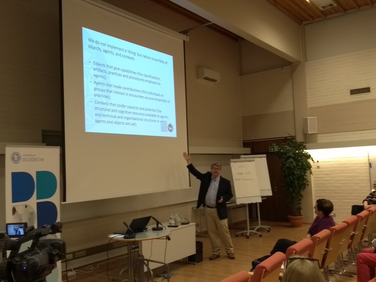Heinonmatti's tweet photo. Turns out @CarlRMay is a brilliant presenter 😁 In picture, attributing his move to @LSHTM, to their (undeniably) attractive corporate logo.
#DSymposium #d10th https://t.co/CRqE0WaJR2