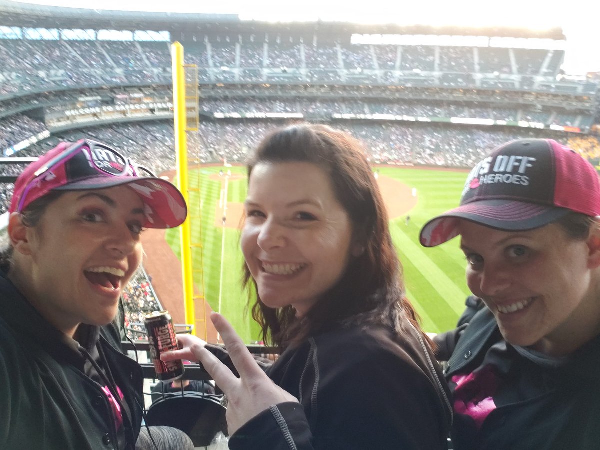 Mar2TheRey's tweet photo. Thanks T-Mobile! #UnstoppableTour https://t.co/RYLQlch2Er