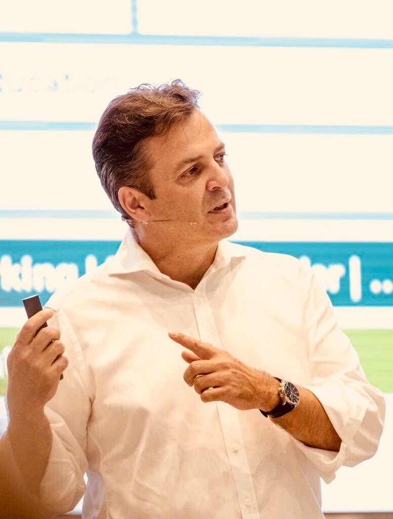 JochenWallisch's tweet photo. “Obligatory qualification instead of severance payments to manage #structuralchange?” -amazing discussions on legal& psychological aspects of #futureofwork #leadership #DigitalTransformation on day1 of #LeadershipInChange #Symposium #passau @Kliemt_de @UniPassau https://t.co/y5x8RvGi9U