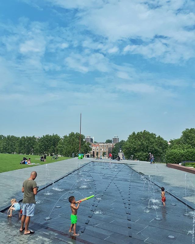 Social_Traveler's tweet photo. #Dakpark, the biggest rooftop park in Europe. ๐
#Rotterdam #DestinationChallenges #RotterdamChallenge #LoveRotterdam https://t.co/DVBA3udpzO https://t.co/XCFP1IY5H8