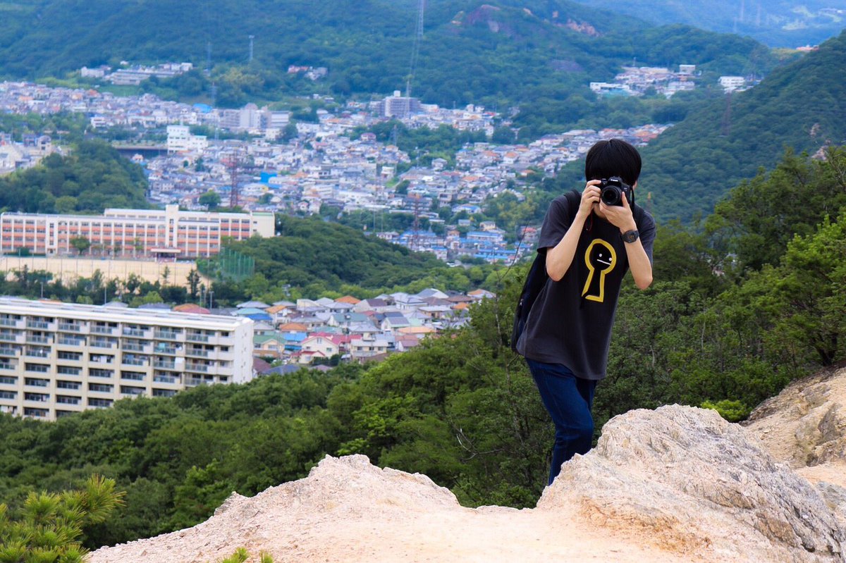 basa_photo's tweet photo. 須磨アルプスの「馬の背」
足を踏み外したら崖下まで落ちるような場所なので寿命が縮みました(^-^)

#カメラ好きな人と繋がりたい 
#写真好きな人と繋がりがたい 
#キリトリセカイ 
#一眼レフ初心者 https://t.co/Nq94BQab5C