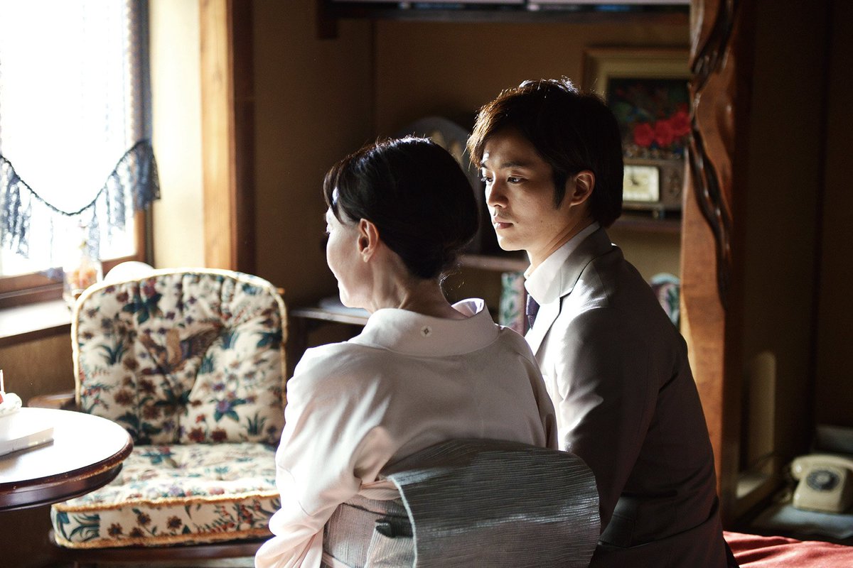 shonen_movie's tweet photo. ＃娼年
気がつけば公開した春から、雨の季節に。都内では本日から新たに吉祥寺オデヲン、明日からはシネマート新宿で公開となります。じめっとした週末ですが、リョウくんに包まれて爽やかな気分になっていただければ嬉しいです。 https://t.co/9QmmoEBi9R